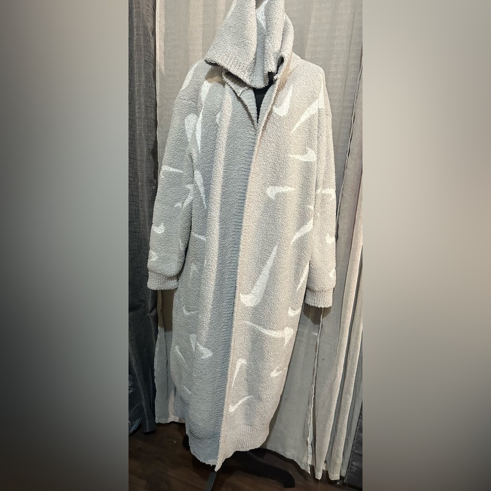 Nike Light Gray Women's Cardigan